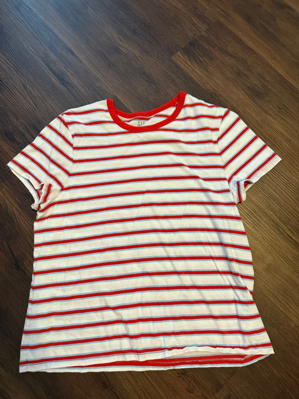 GAP White Tee with Red Stripes - Short Sleeve
